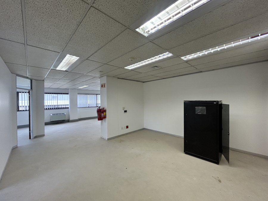 To Let commercial Property for Rent in Mowbray Western Cape